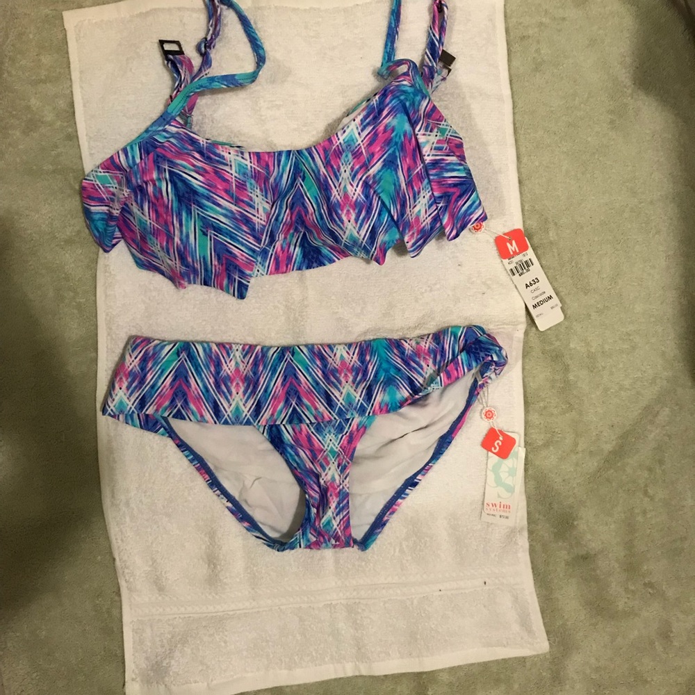 Bikini set - Picture 2 of 2